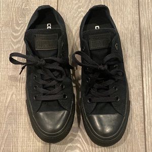 NWOT All Black Converse Low Tops - Size W7/M5